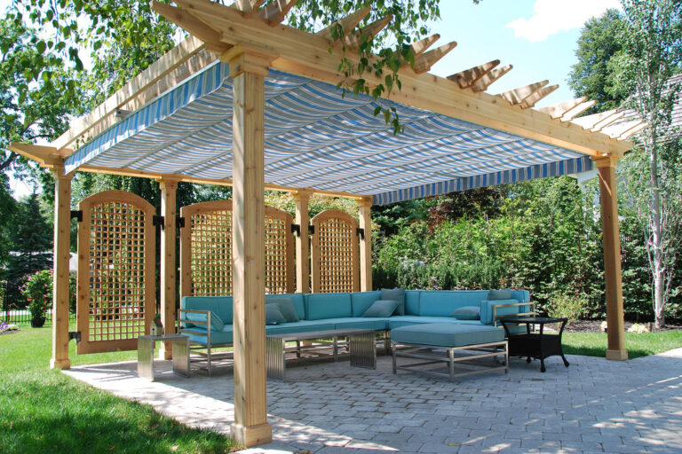 Retractable Shade for Patio: Complete Guide to Flexible and Stylish Outdoor Comfort